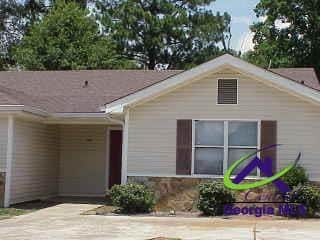 Photo - 209 Woodcrest Cir