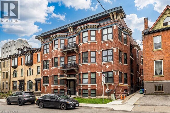 Photo - 27 Bold St Unit 101