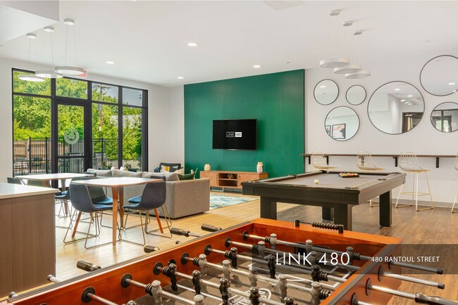 Interior Photo - The Beverly Collection: Link 480 Rental