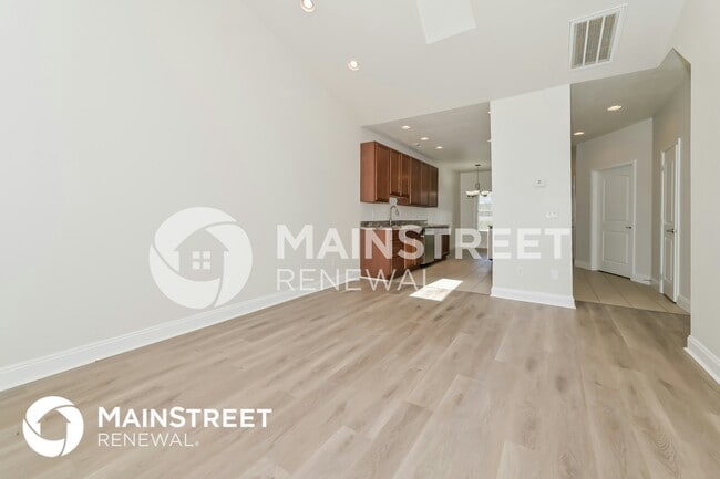 Photo - 7000 Edon Hall Way