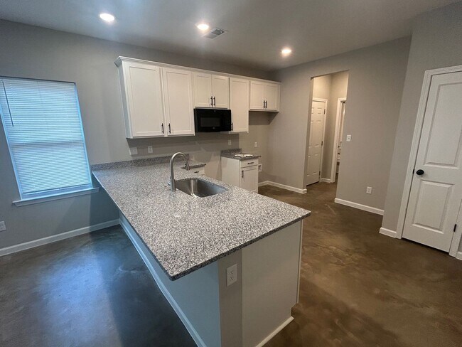 Photo - 3312 Tutwiler Ave Unidad 3312 Tutwiler Ave  B