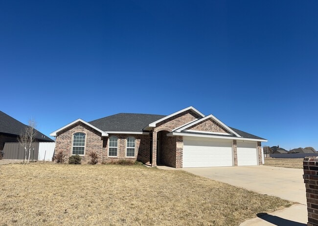 Building Photo - 2216 Amanda Ln