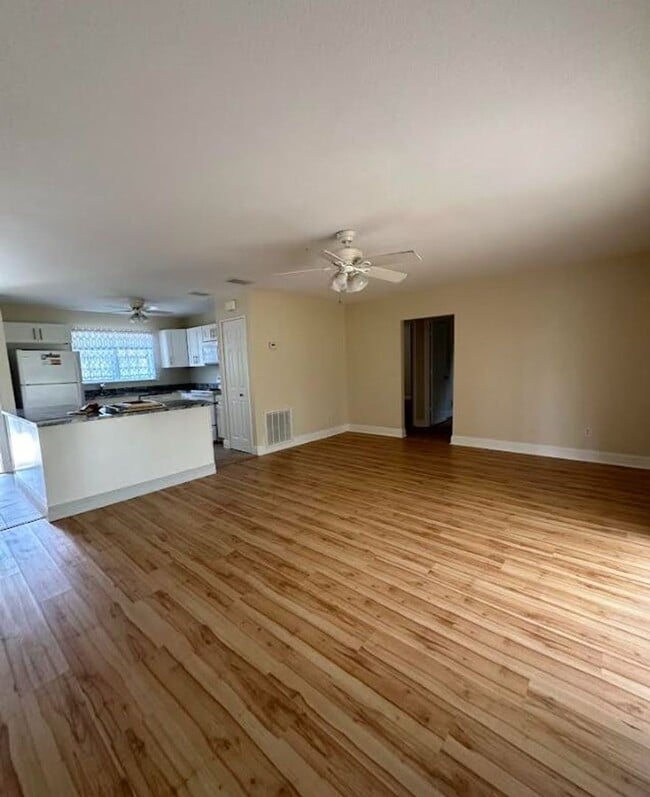 Photo - Beautiful 2 Bedroom 2 Bath with garage