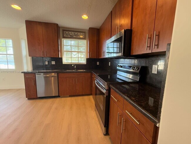 Photo - 13848 NW 22nd St