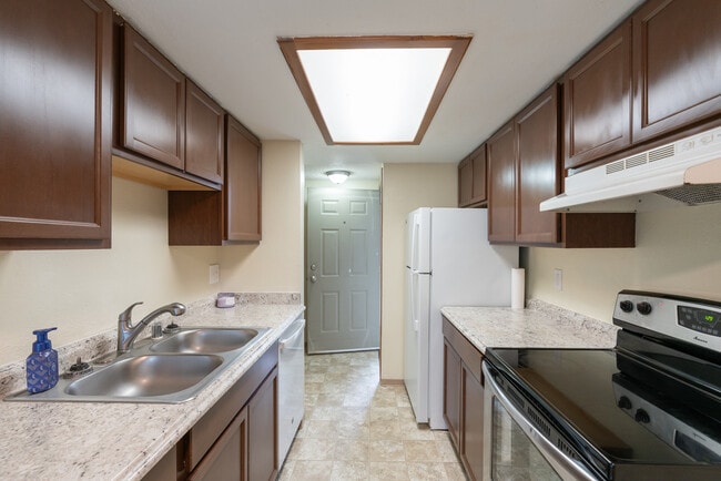 Photo - 5607 76th St W Unit 2