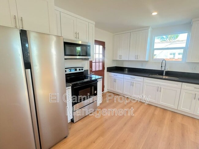Photo - 8727 Dalton Ave Condo