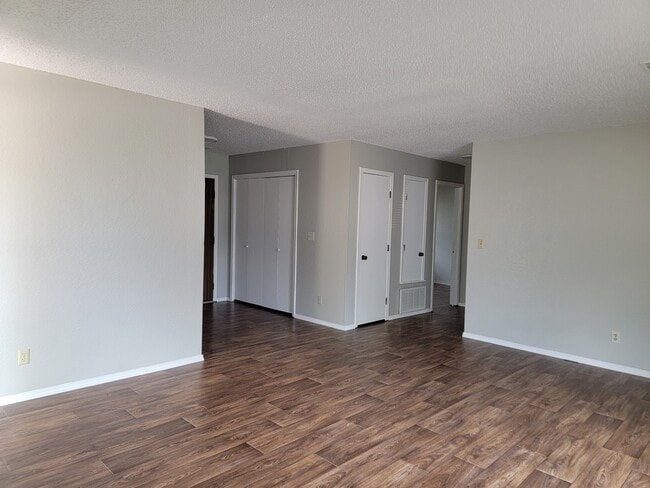 Photo - 2015 Martin Ave