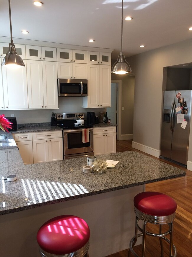 Nicely renovated 1 bed unit with all utili... - Nicely renovated 1 bed unit with all utili... Casa