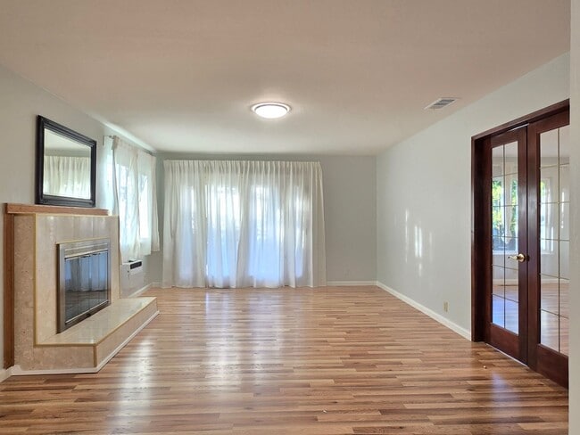 Photo - 2795 Fountain Oaks Dr