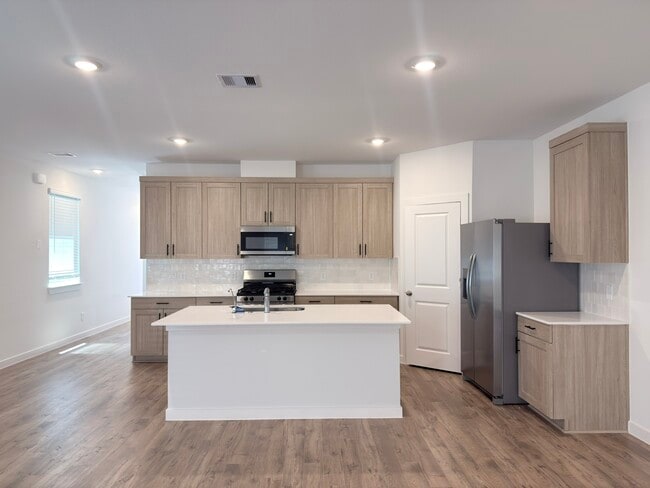 Photo - 3563 Lovebird Ln