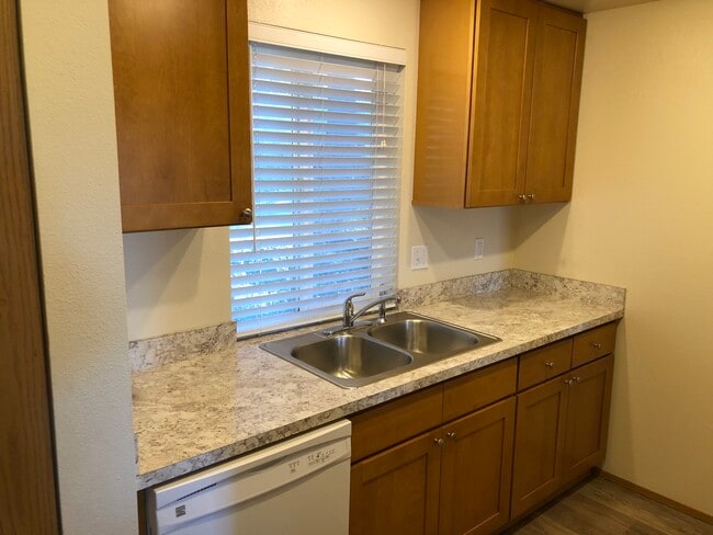 kitchen 2 - 9910 Trident Ln NW