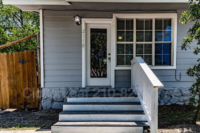 Photo - 2110 Jupiter St