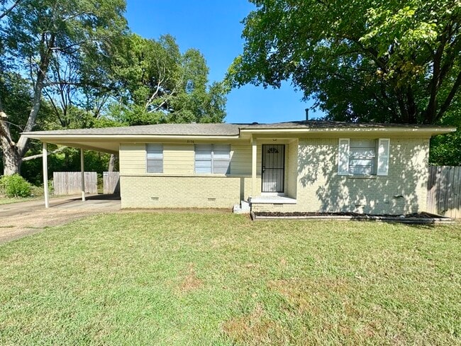 Building Photo - 3176 Beauchamp Dr Rental