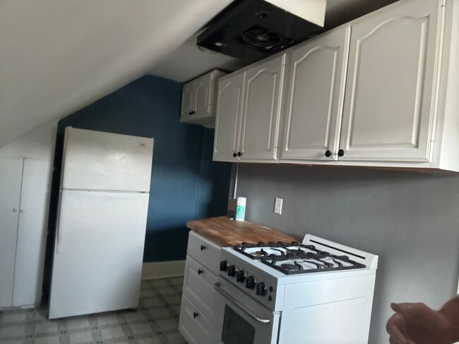 Building Photo - 3159 Buena Vista St Unit 1 Rental