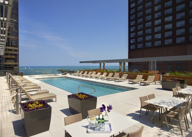 Building Photo - 500 Lake Shore Drive Rental