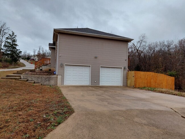 Photo - Home near FLW!