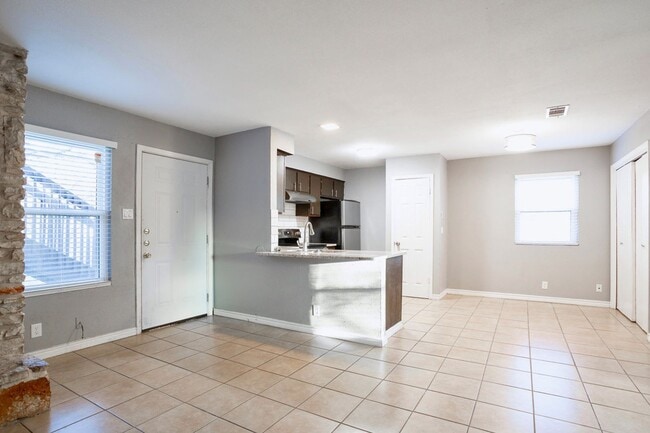 Photo - 4431 Whispering Valley Dr Unidad A