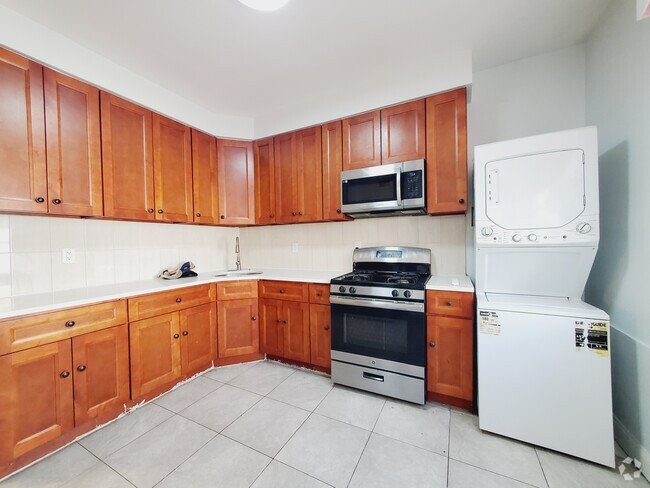 Building Photo - 290 Fulton Ave Unit 2 Rental