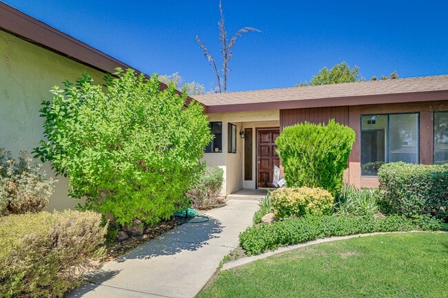 Photo - 9100 Butternut Ave