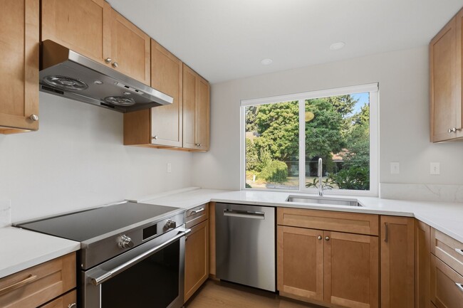 Photo - 13905 121st Ave NE