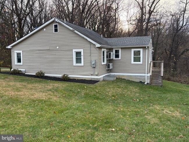 Photo - 1806 Johnson Rd