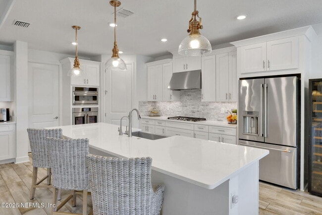 175 Marquesa Cir