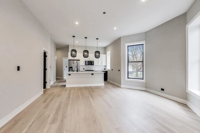 Photo - 1311 N Rockwell St