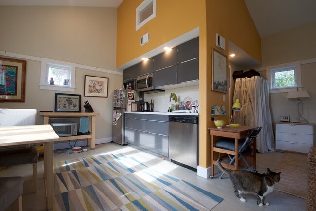 Photo - 4239 NE Skidmore St. Unit B