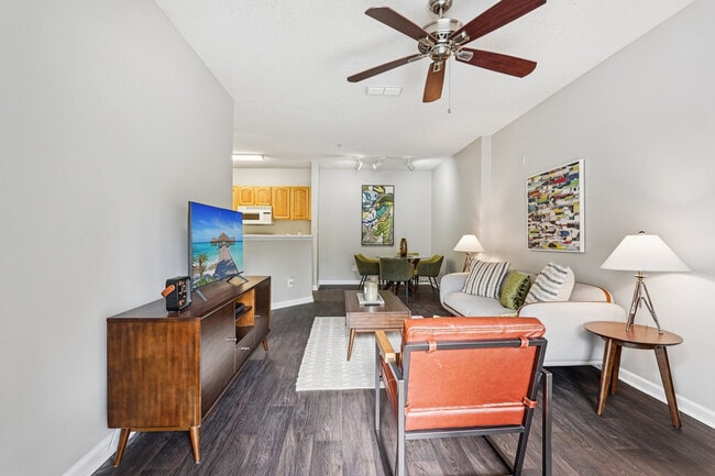 Leyland Pointe