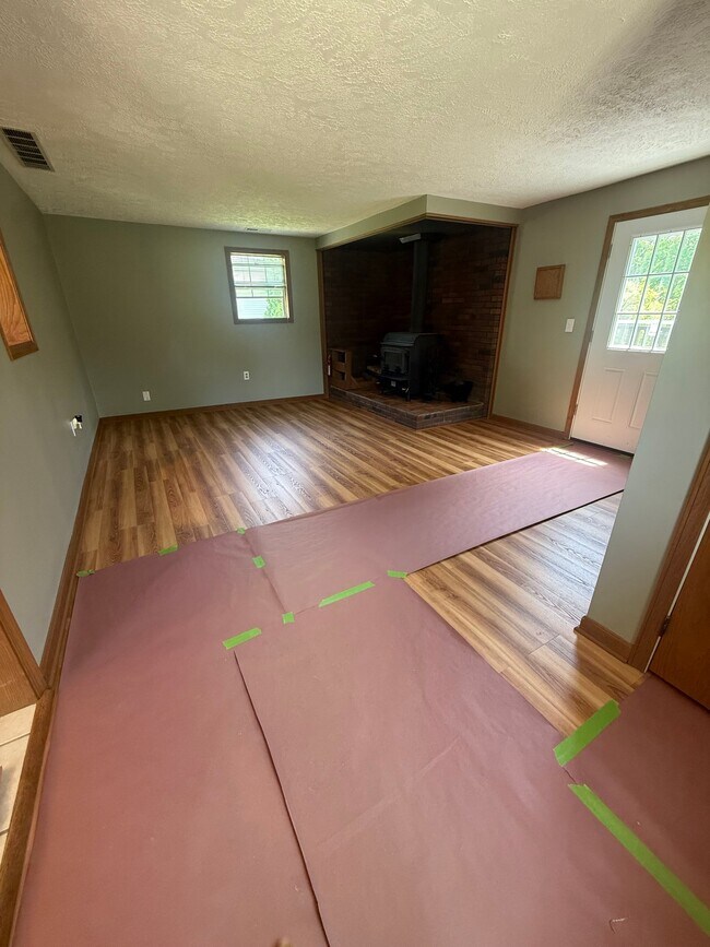 Photo - 7748 Crestwood Ln
