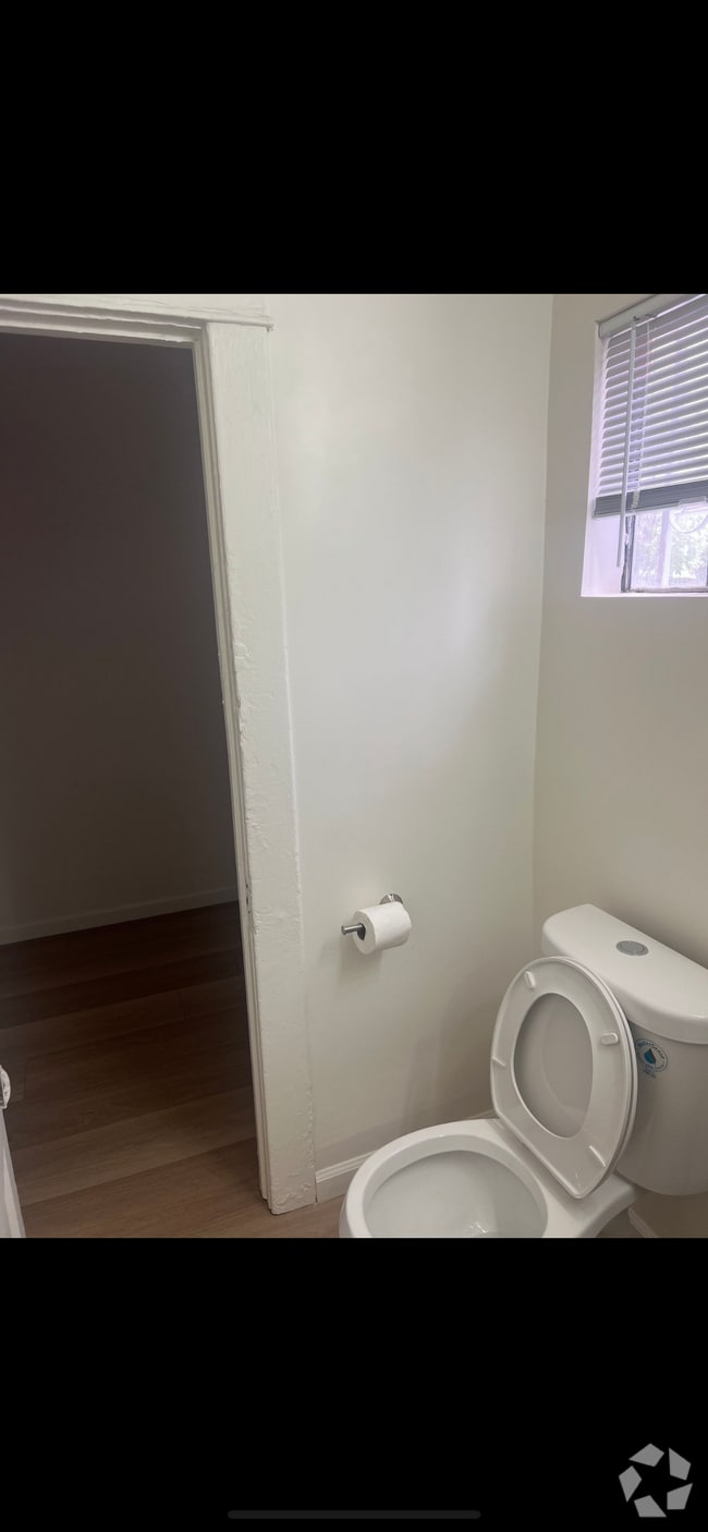 Building Photo - 137 E 31st St Unit 139 Rental
