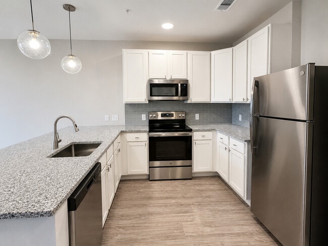The Pewter - Kitchen