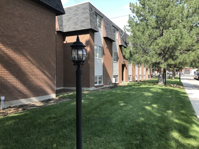 Photo - 265 E 8880 S