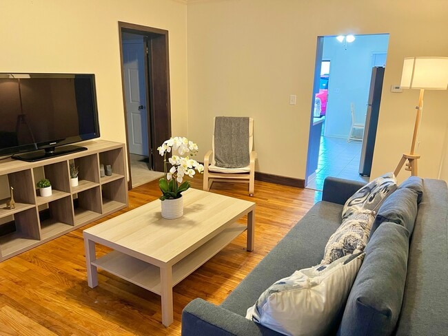 Photo - 154 E Beck St Unidad 154