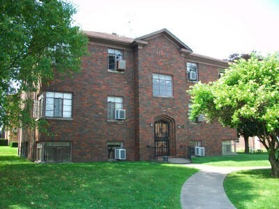 Photo - 405 W Columbia Ave Apartments