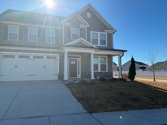 Photo - Room in House on Hopper Cir