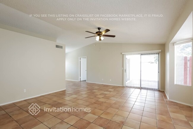 Photo - 630 E Jensen St