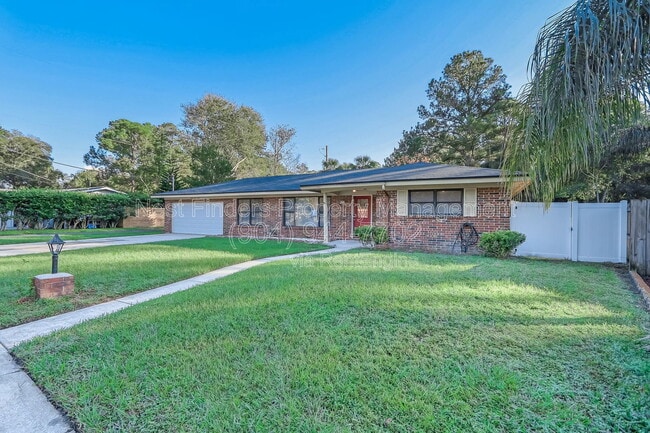 Photo - 3312 Pickwick Dr S