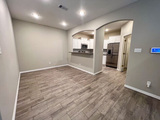 Photo - 9820 Mylea Cir