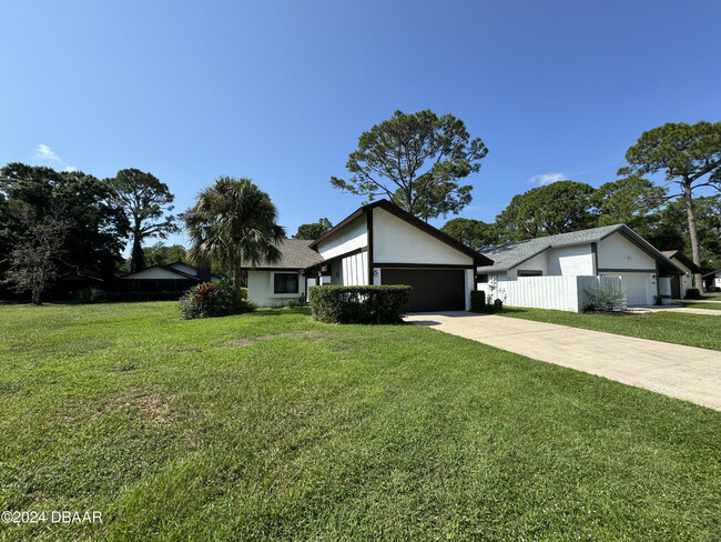 Photo - 100 Sea Island Cir House