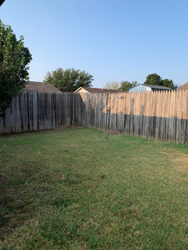 Building Photo - Cute duplex in NW Lubbock Rental