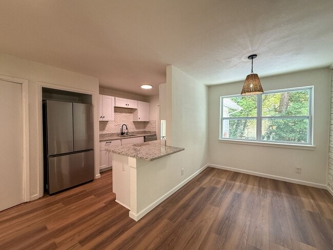 Photo - 5230 Springhill Dr