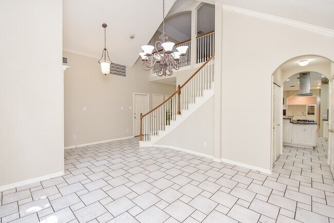 Photo - 1714 Wellington Way