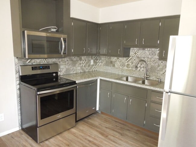 Photo - 3227 Washington Pike Unit 8