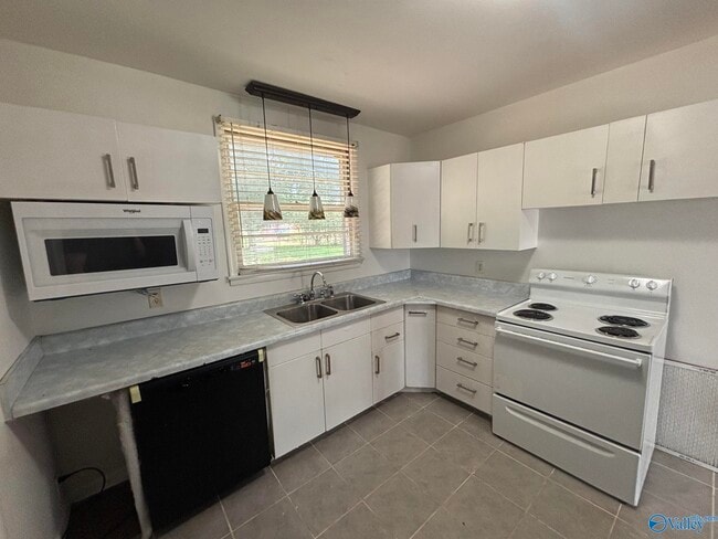 Photo - 3907 Memorial Pkwy NW