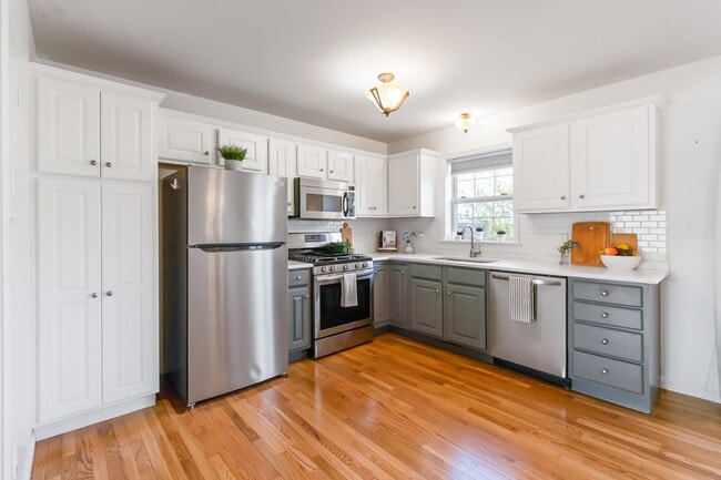 Photo - 622 Royal View Dr