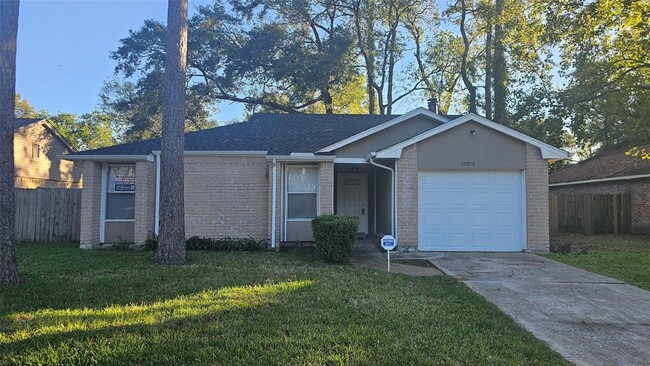 Photo - 10910 Ambergate Dr House