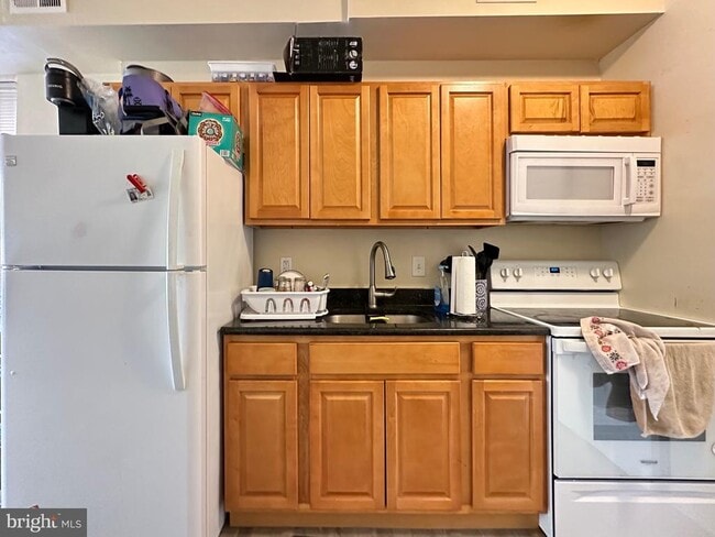 Photo - 1429 W Norris St