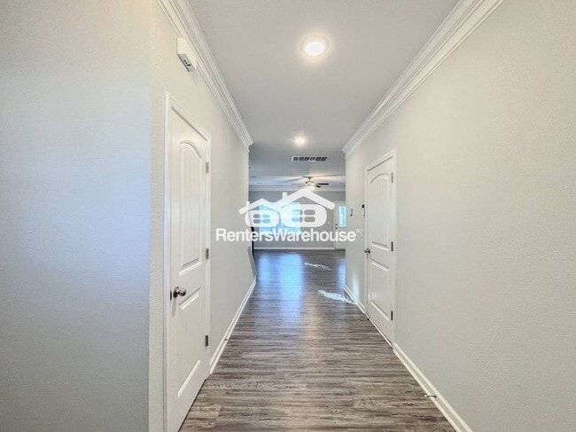 Photo - 609 W 29th St