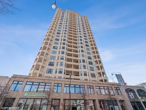 Building Photo - 1464 S Michigan Ave